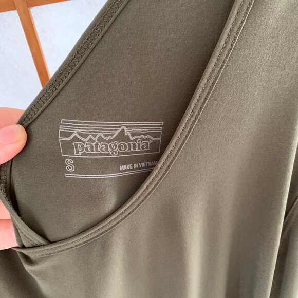 Patagonia Fleetwith Romper, size small - Picture 1 of 6
